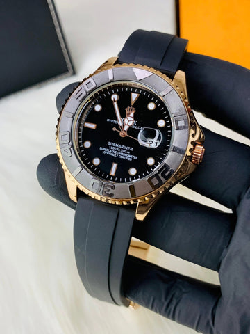 Luxury Submariner Style Black Dial Gold Watch – Premium Rubber Strap